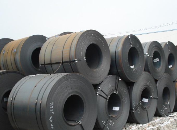 最新鞍钢股份65Mn热卷入库现场